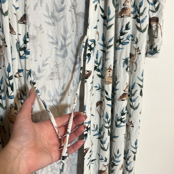 MilkMaid Goods Deer Fawn Leaf Robe Cardigan Nursing Medium - Picture 4 of 5